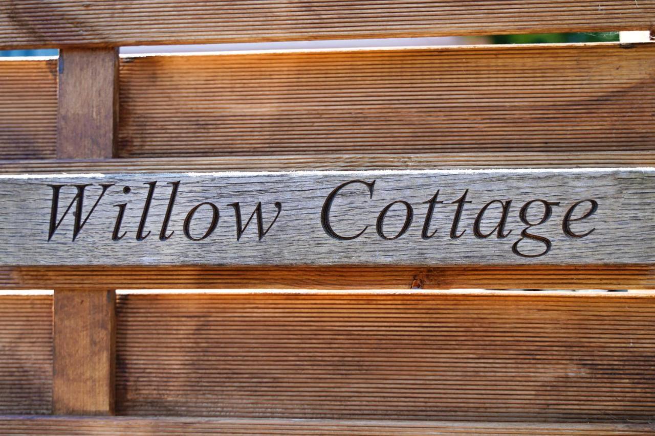 Willow Cottage With Private Hot Tub Upper Hulme Εξωτερικό φωτογραφία